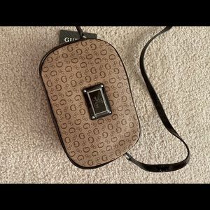 Guess crossbody